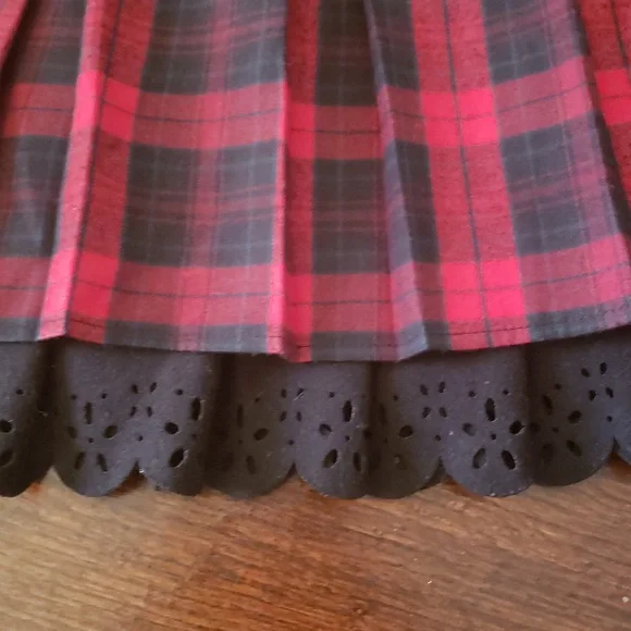 Chou Yatou Red Plaid Skirt With Black Eyelet Trim Size XXL - Picture 4 of 16